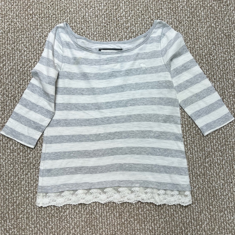 Abercrombie & Fitch Gray and White Striped Boatneck Top Sz L